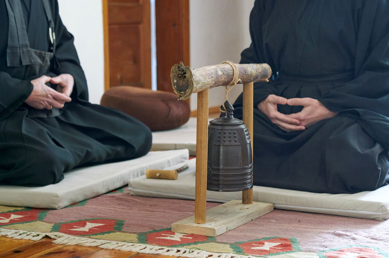 Vier Symbole für die Vier Edlen Wahrheiten